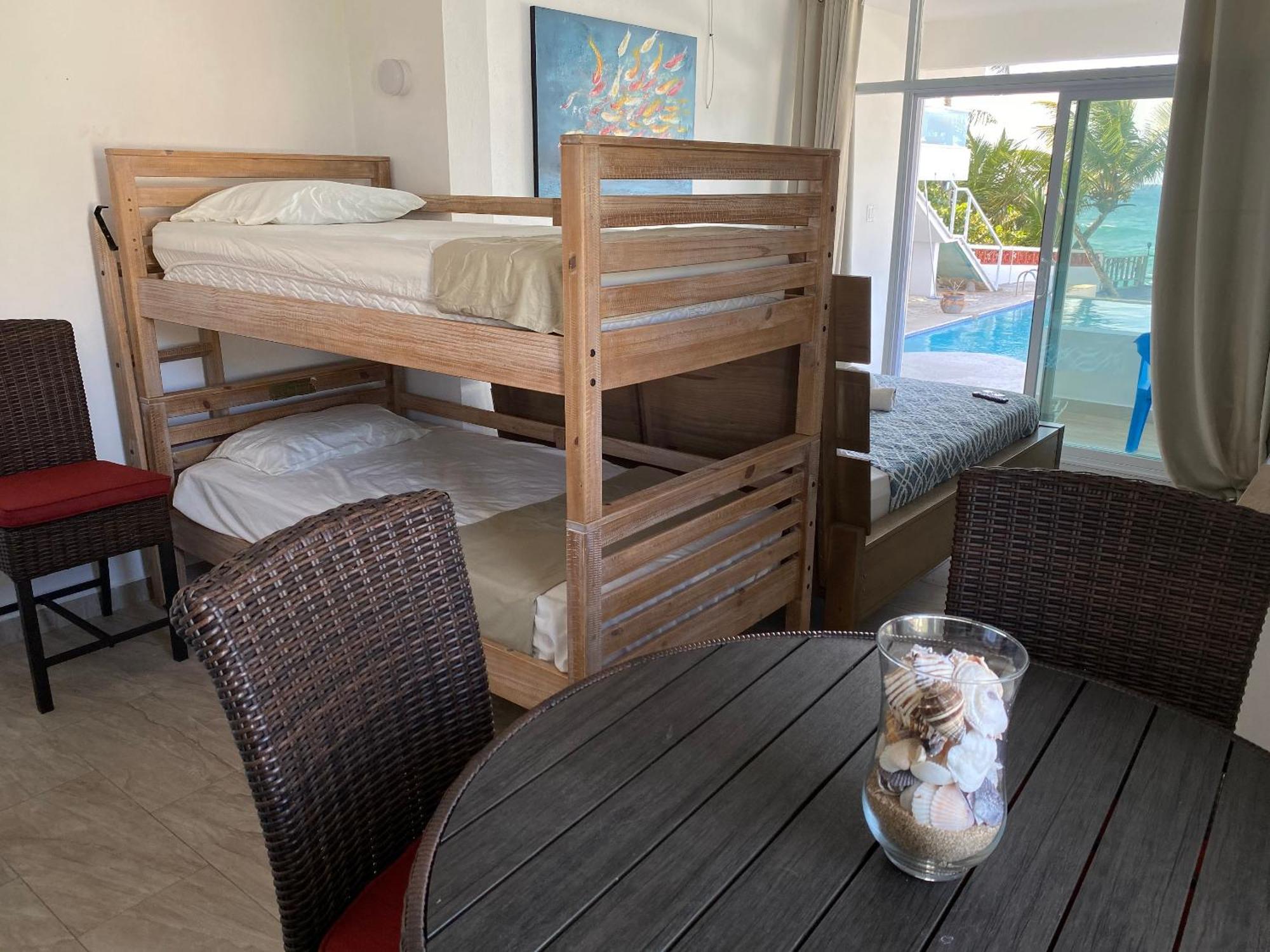 Апартаменты Ventana Al Atlantico At Arecibo 681 Ocean Drive Islote Номер фото